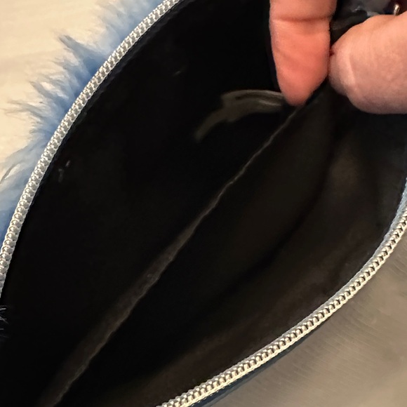 Loungefly Lilo and Stitch Wristlet - Picture 4 of 4